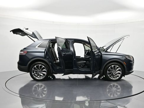 Used 2023 Lincoln Nautilus Reserve image 49