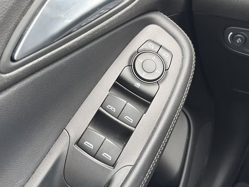 Used 2021 Buick Encore GX Select AWD/4WD image 28