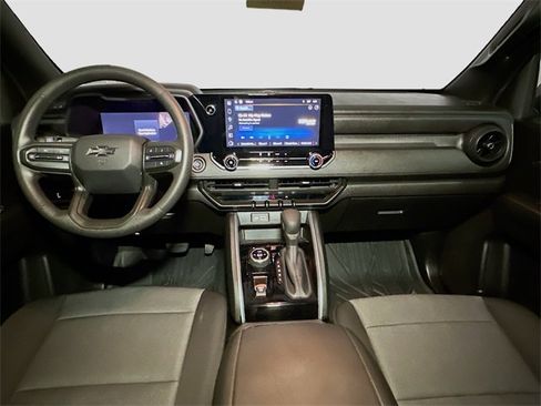 Used 2024 Chevrolet Colorado Trail Boss w/ Advanced Trailering Package image 9