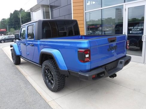 New 2025 Jeep Gladiator Willys image 11
