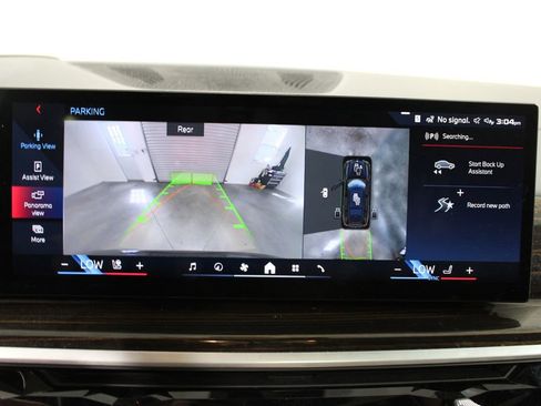 Used 2024 BMW X7 M60i w/ Executive Package image 36