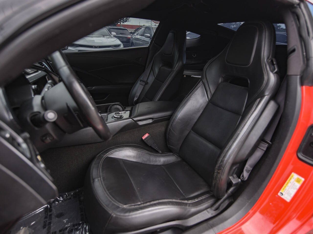 Used 2015 Chevrolet Corvette Stingray Coupe RWD image 12