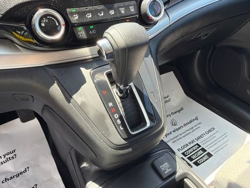 Used 2016 Honda CR-V LX image 19