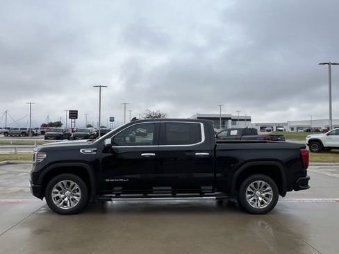 Used 2023 GMC Sierra 1500 Denali w/ Technology Package image 3