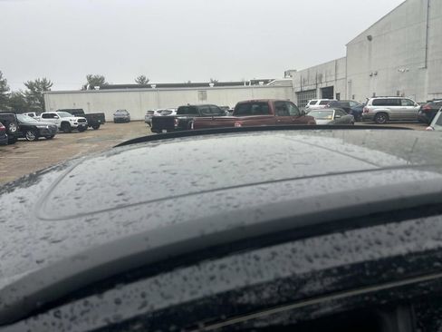 Used 2021 Audi Q8 Premium Plus image 17