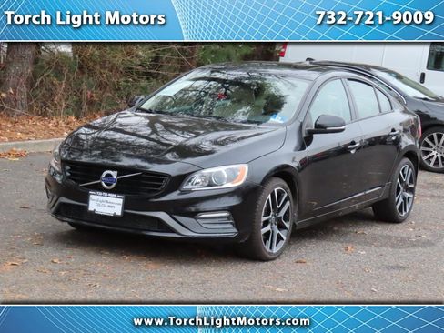 Used 2018 Volvo S60 T5 Dynamic w/ Vision Package image 1