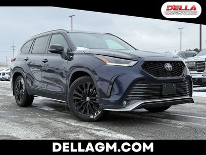 Used 2023 Toyota Highlander XSE