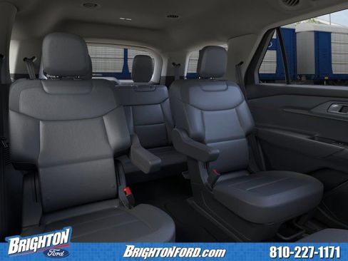 Used 2026 Ford Explorer Active w/ Active Comfort Package AWD/4WD image 11