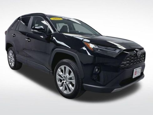 Certified 2025 Toyota RAV4 Limited w/ Advanced Technology Package AWD/4WD image 18