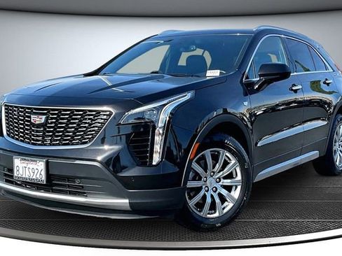 Used 2019 Cadillac XT4 Premium Luxury image 3