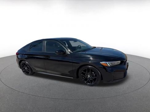 Used 2025 Honda Civic Sport image 2