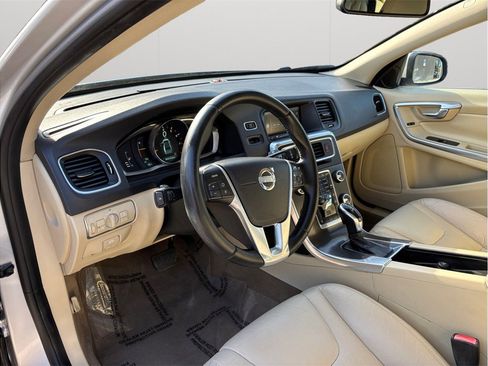 Used 2014 Volvo S60 T5 image 6