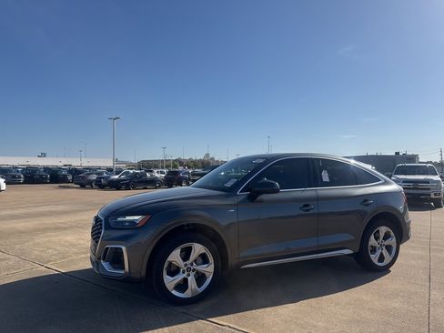 Used 2021 Audi Q5 2.0T Premium w/ Convenience Package image 8