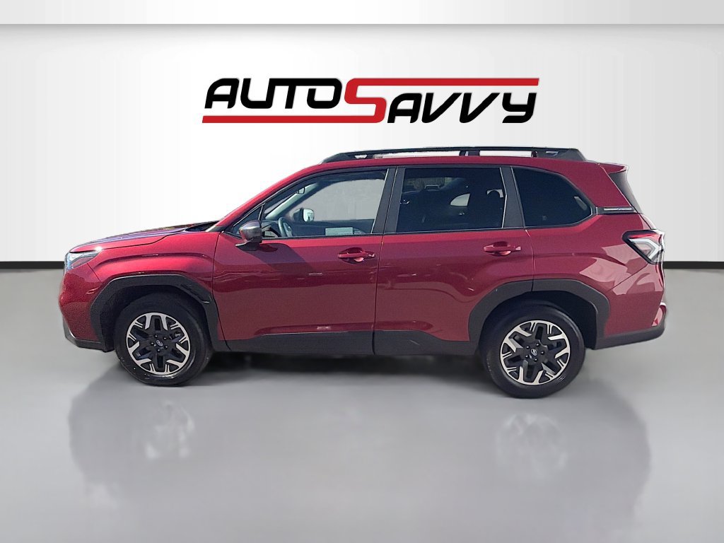 Used 2025 Subaru Forester Premium AWD/4WD image 4