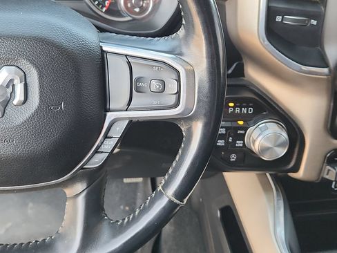 Used 2022 RAM 1500 Laramie AWD/4WD image 16