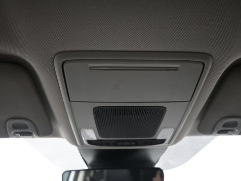 Used 2023 Honda Pilot EX-L image 18