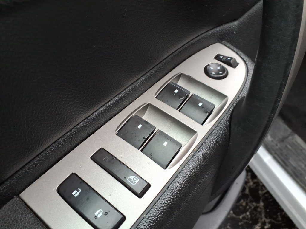 Used 2011 GMC Sierra 1500 SLE AWD/4WD image 8