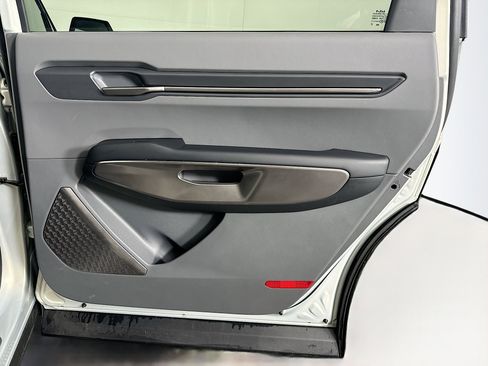 Used 2024 Kia EV9 Light Long Range image 33