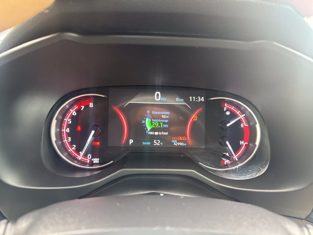 Certified 2025 Toyota RAV4 LE AWD/4WD image 15