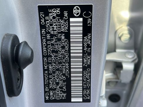 Certified 2021 Toyota Prius LE image 29