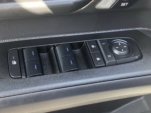 Certified 2025 Toyota 4Runner TRD Off-Road Premium AWD/4WD image 25