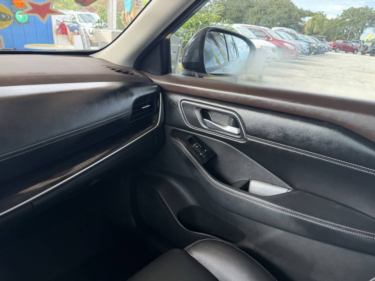 Used 2021 Nissan Rogue SL FWD image 18