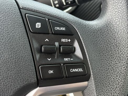 Used 2019 Hyundai Tucson SE image 18