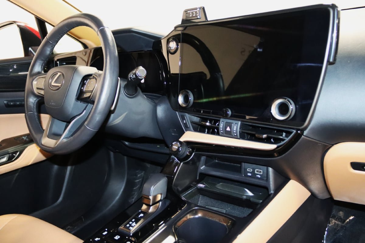 Used 2025 Lexus NX 350 AWD w/ Cold Area Package image 54