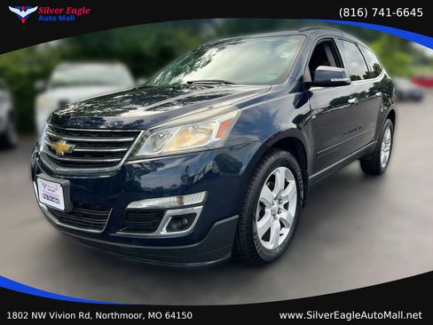 Used 2017 Chevrolet Traverse LT w/ Style and Technology Package AWD/4WD image 1