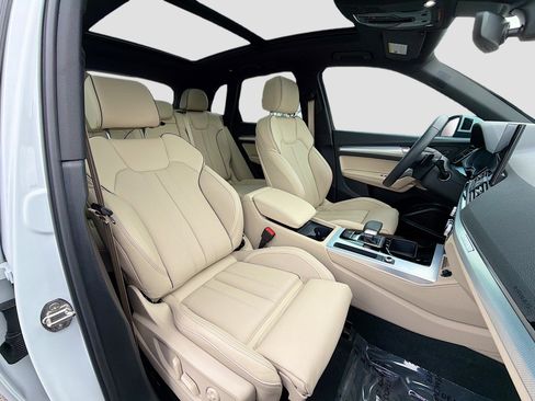 Used 2025 Audi Q5 2.0T Premium Plus image 15