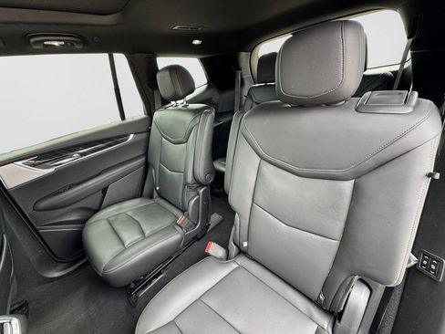 Used 2024 Cadillac XT6 Premium Luxury w/ LPO, Floor Liner Package AWD/4WD image 12