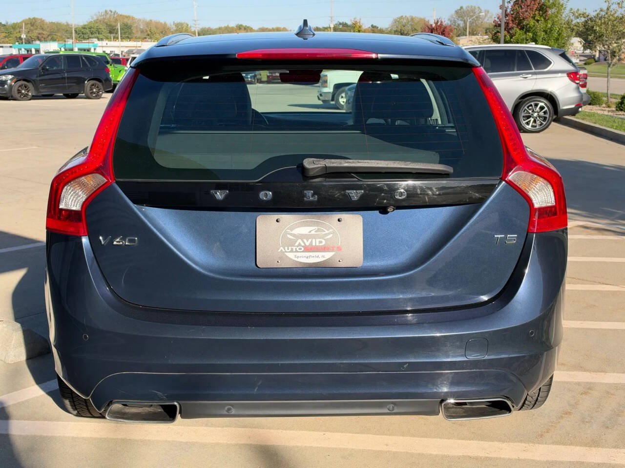 Used 2015 Volvo V60 T5 Premier w/ Convenience Package FWD image 6