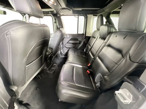 Used 2020 Jeep Wrangler Unlimited Sahara AWD/4WD image 24