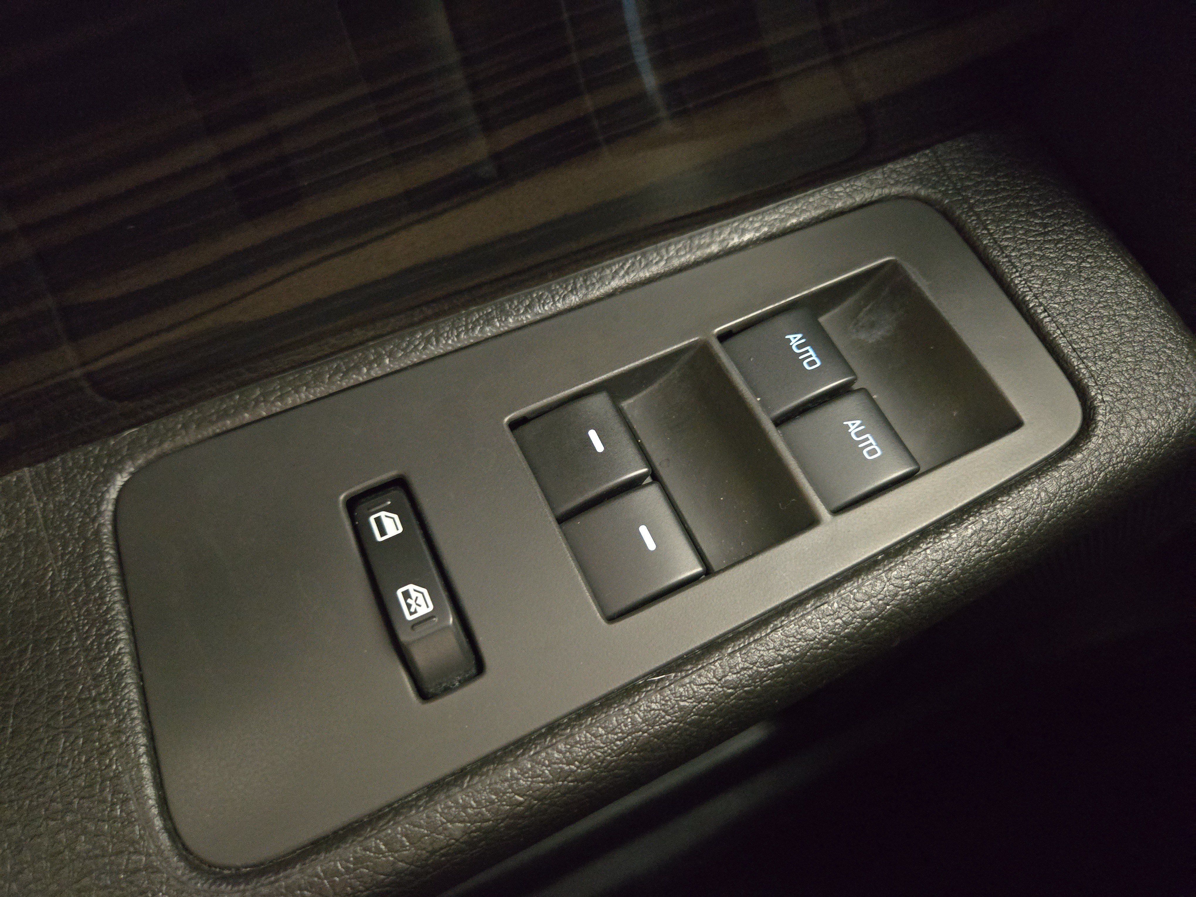 Used 2019 Ford Flex SEL FWD image 26