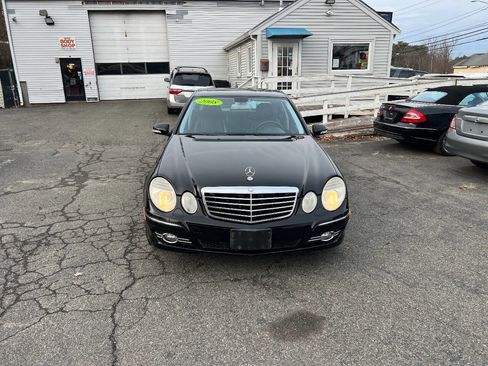Used 2008 Mercedes-Benz E 350 4MATIC Sedan image 11
