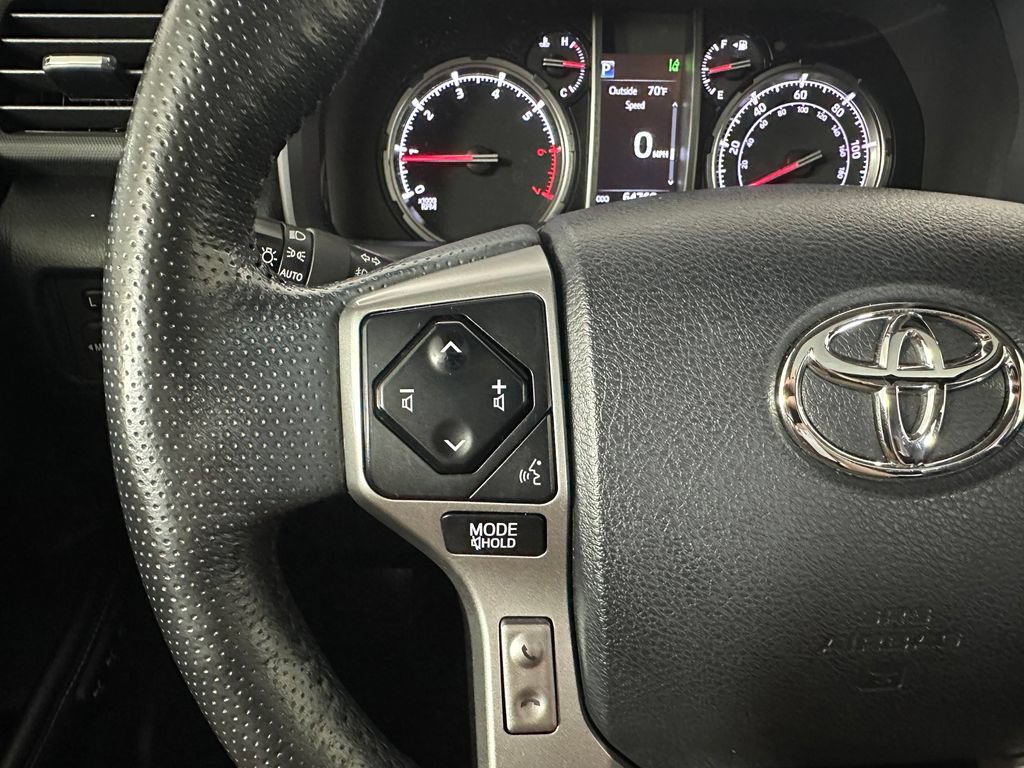 Used 2023 Toyota 4Runner Limited AWD/4WD image 13