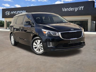 Used 2015 Kia Sedona LX