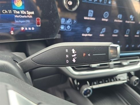 Used 2024 Chevrolet Equinox EV LT image 26