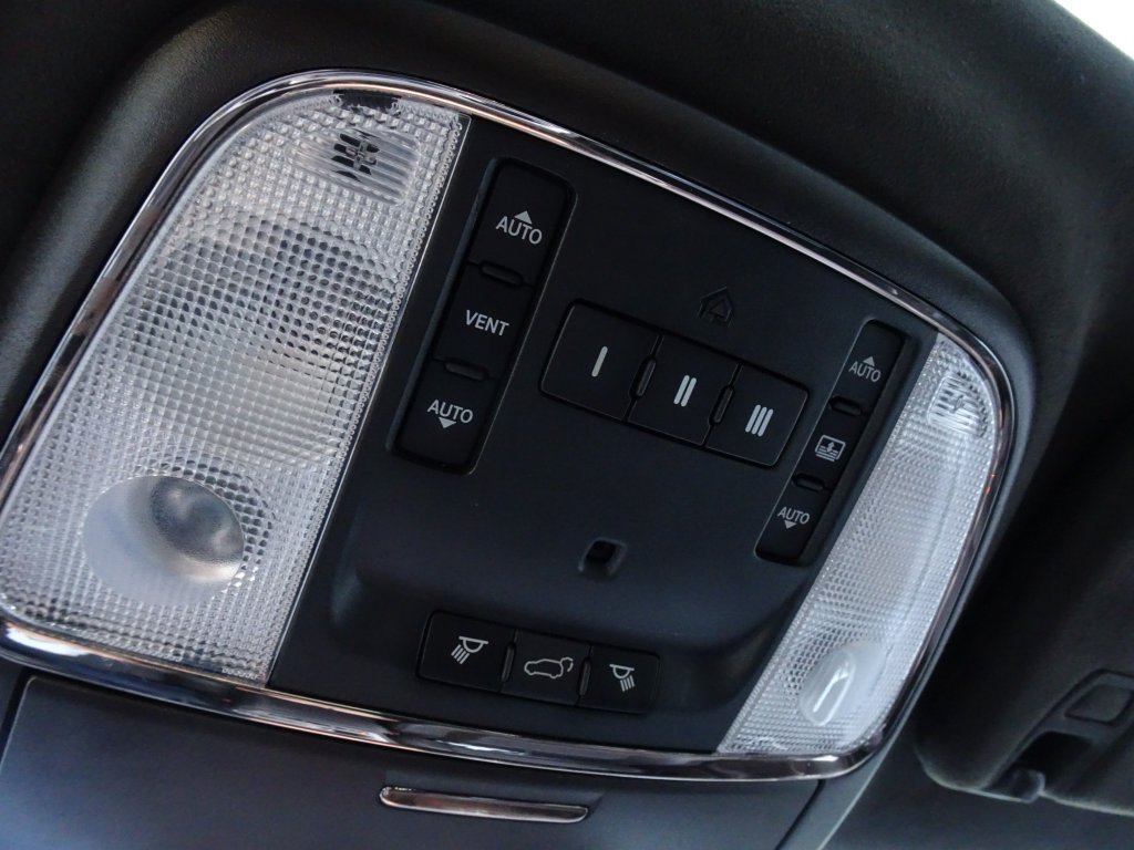 Used 2014 Jeep Grand Cherokee Summit AWD/4WD image 27