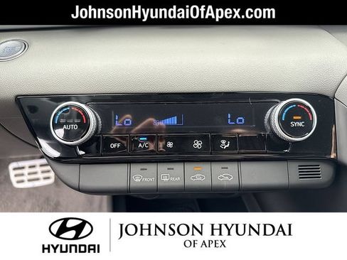 Used 2025 Hyundai Elantra Sport FWD image 30