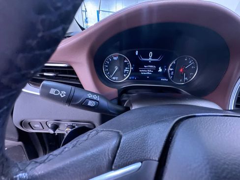 Used 2021 Buick Enclave Avenir w/ Avenir Technology Package image 18