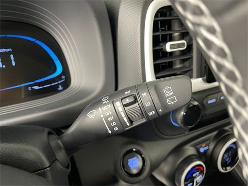 New 2025 Hyundai Venue Limited image 10