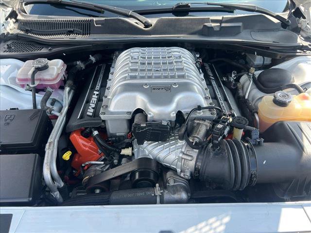 Used 2016 Dodge Challenger SRT Hellcat RWD image 27