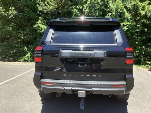 Used 2025 Toyota 4Runner SR5 AWD/4WD image 20