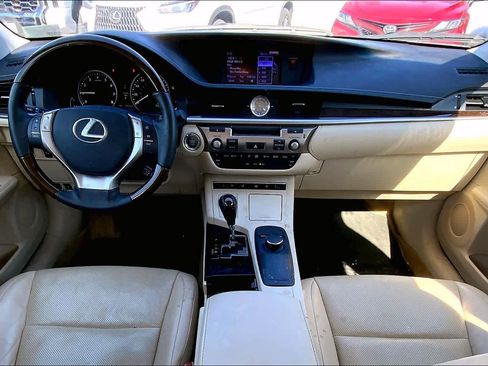 Used 2013 Lexus ES 350 w/ Luxury Pkg image 16