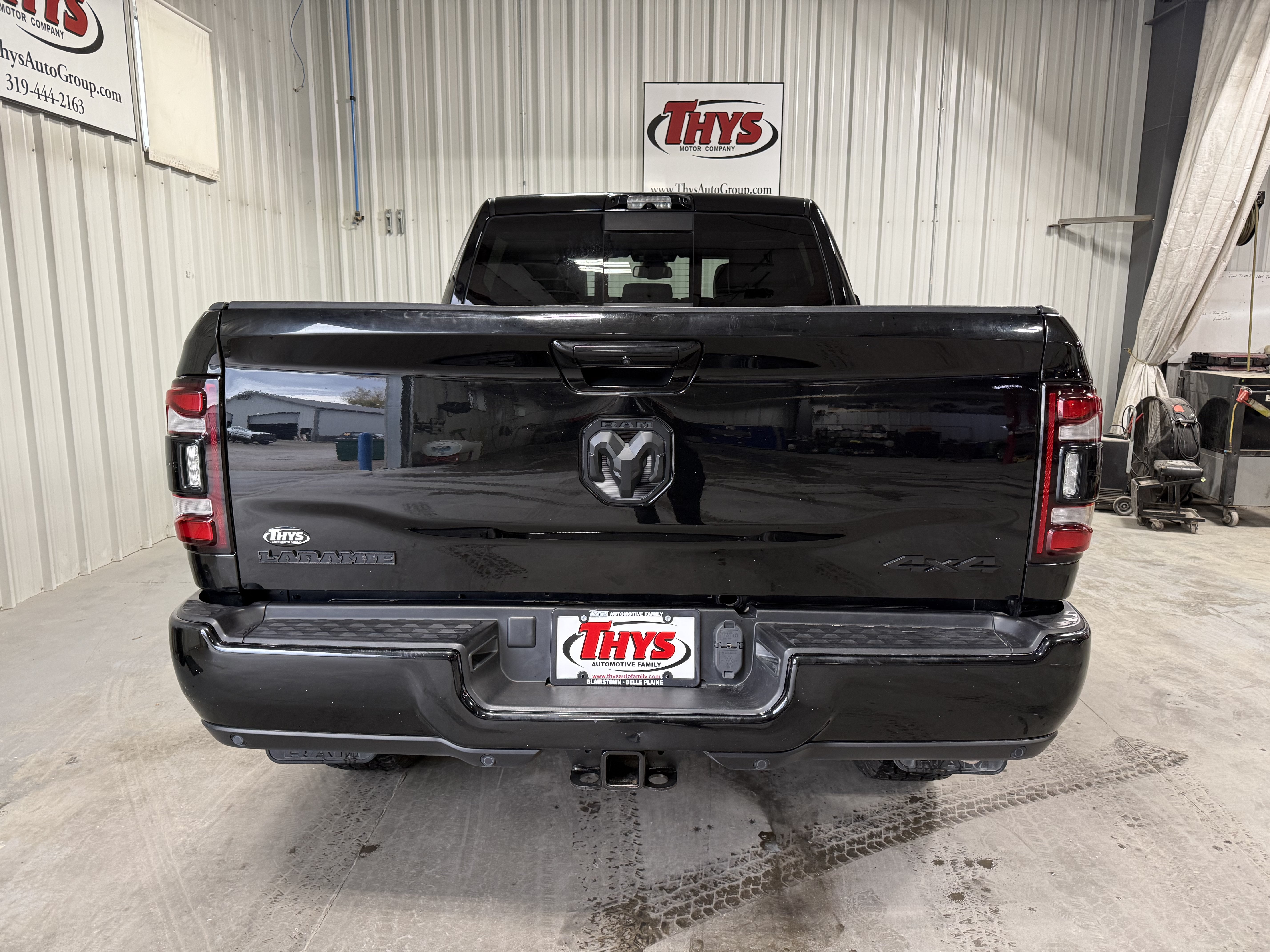 Used 2022 RAM 2500 Laramie w/ Night Edition AWD/4WD image 4