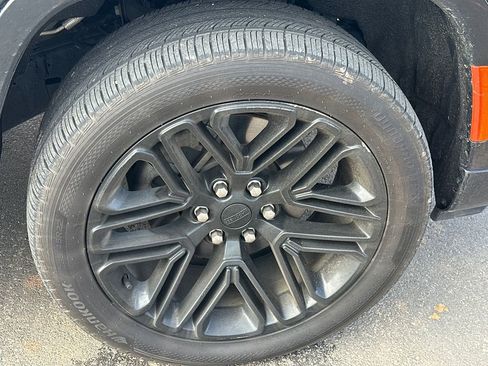 Used 2023 Jeep Wagoneer Series II image 11