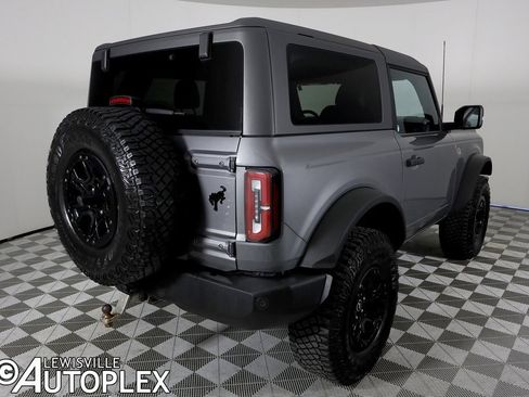 Used 2023 Ford Bronco Wildtrak image 5