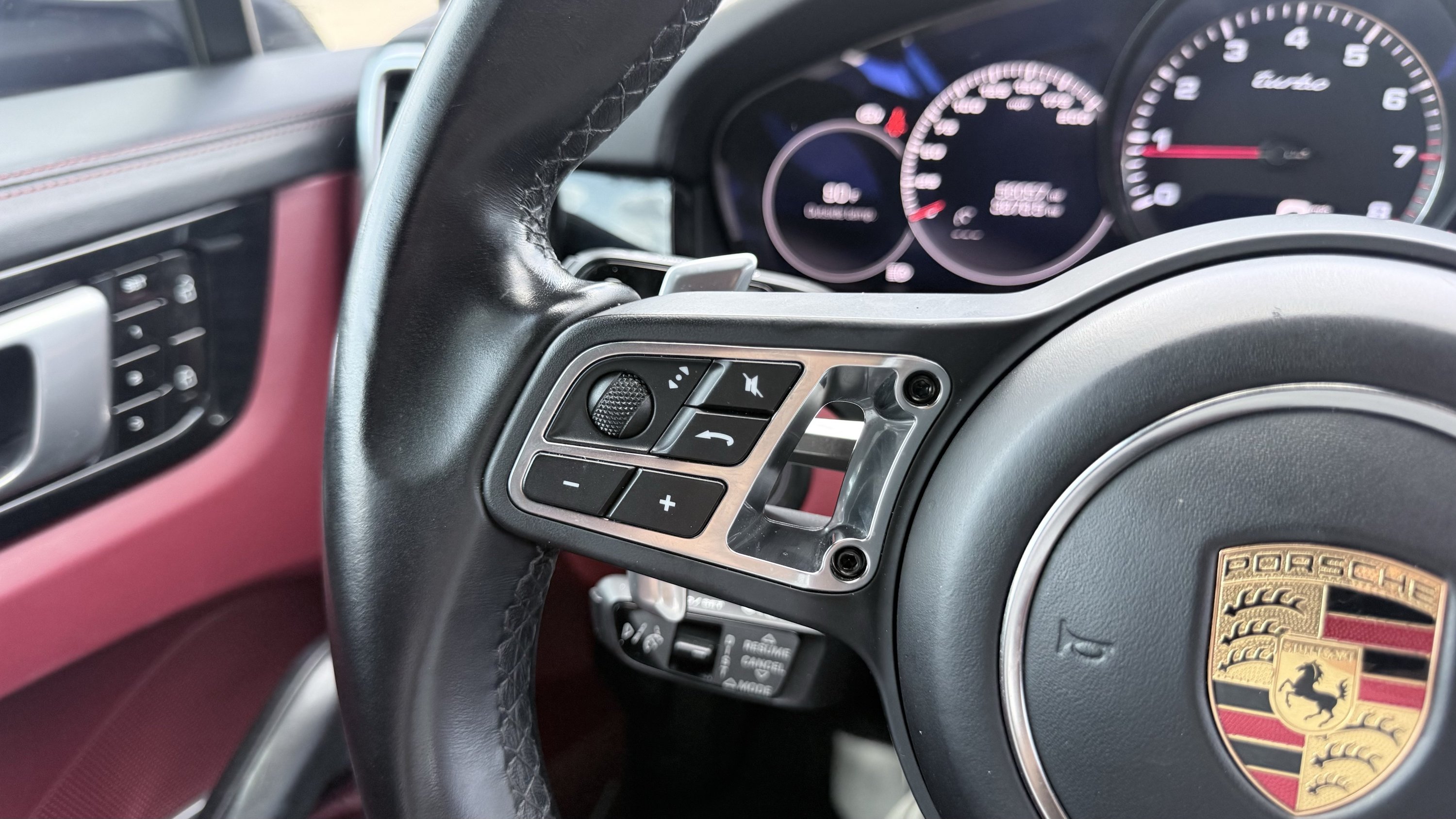 Used 2021 Porsche Cayenne Turbo AWD/4WD image 60