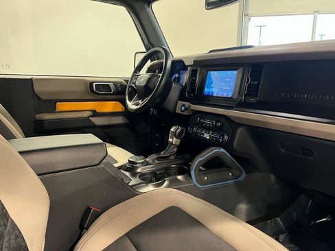 Used 2022 Ford Bronco Wildtrak image 33